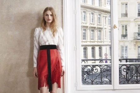 Jupe rouge à franges